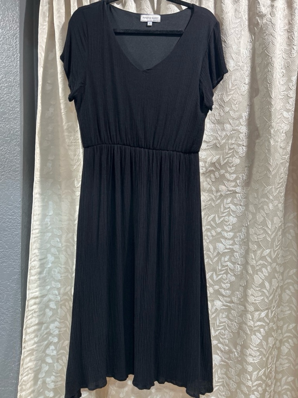 Ripe & Rue Black V-Neck Midi Dress